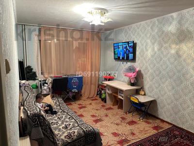 2-комнатная квартира, 45 м², 3/5 этаж, Жданова 46 за 15 млн 〒 в Уральске
