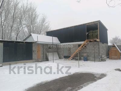 4-комнатная квартира · 120 м² · 1 этаж, Жібек жолы — Центр за 18 млн 〒 в 