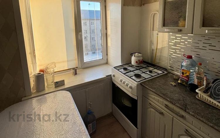 2-бөлмелі пәтер · 45 м² · 5/5 қабат, Аманжолова, бағасы: 10.7 млн ₸ в Уральске — фото 2