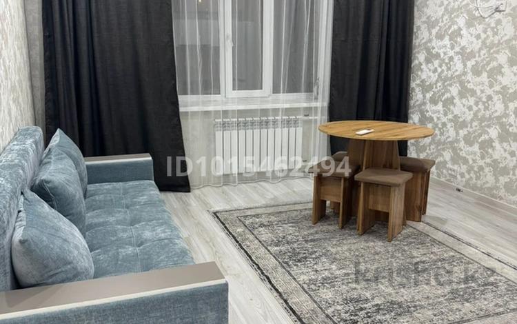 2-комнатная квартира · 47 м² · 2/5 этаж, Каркаралинская 19 — Рядом с ТЦ «Абай» и ТЦ «Коктем». за 15 000 ₸ в Семее — фото 2