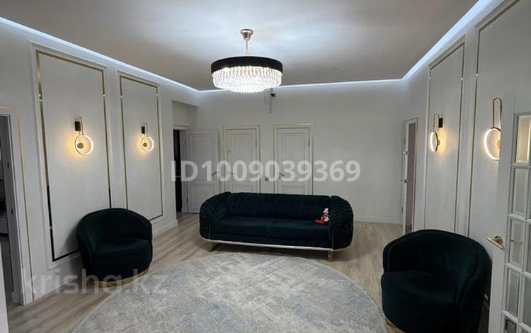 4-комнатная квартира · 181 м² · 9/10 этаж, 18А мкр 2 за 89 млн ₸ в Актау — фото 2