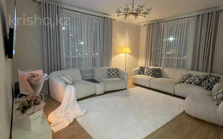 3-комнатная квартира · 110 м² · 2/12 этаж, Е-899 1/1 за 97 млн ₸ в Астане, Есильский р-н — фото 2