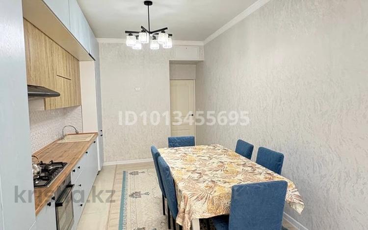 3-комнатная квартира · 97 м² · 5/9 этаж, 19-й мкр 43 за 38 млн ₸ в Актау — фото 2