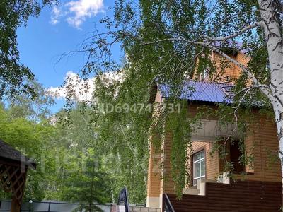 Дом · 8 комнат · 800 м², Товарищеская 1 б — Маг феникс за 250 000 〒 в Щучинске