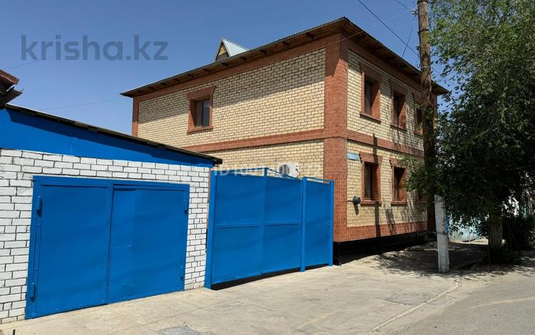 Жеке үй · 8 бөлме · 200 м² · 6 жүзд., Жансугуров 25, бағасы: 30 млн ₸ в  — фото 2