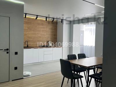 1-комнатная квартира · 60 м² · 5/9 этаж, Самал 72/3 — 10-й микрорайон за 30 млн 〒 в Уральске