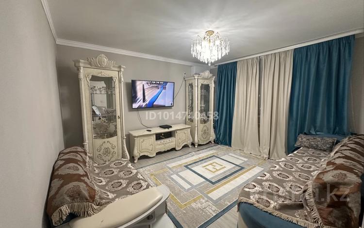 3-комнатная квартира · 60 м² · 10/10 этаж, мкр Центральный, Абая 26 за 29 млн ₸ в Атырау — фото 2