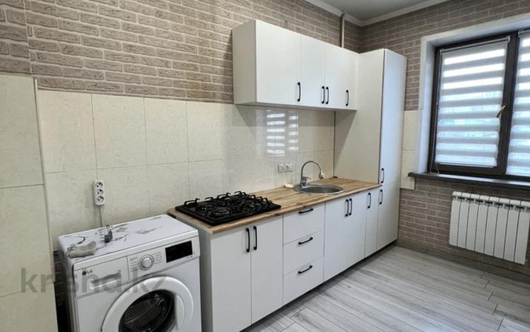 1-комнатная квартира · 40 м² · 5/9 этаж, Толе би 255 — Тлендиева за 250 000 ₸ в Алматы, Алмалинский р-н — фото 2