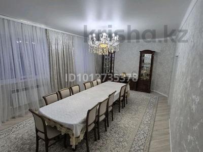 Жеке үй · 8 бөлме · 240 м² · 10 жүзд., Байланыс 5 — Рядом 79 м 49 школы, бағасы: 46.7 млн ₸ в Актобе, жилой массив Акжар-2