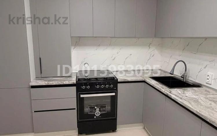 3-комнатная квартира · 72 м² · 3/5 этаж, мкр Бозарык 688/2 за 150 000 ₸ в Шымкенте, Абайский р-н — фото 2