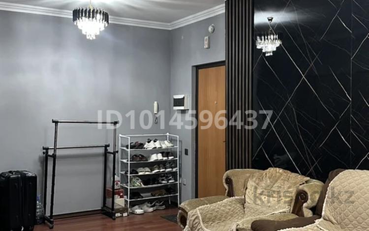 2-комнатная квартира · 140 м² · 9/10 этаж, Райымбека 481в за 450 000 ₸ в Алматы, Алатауский р-н — фото 2