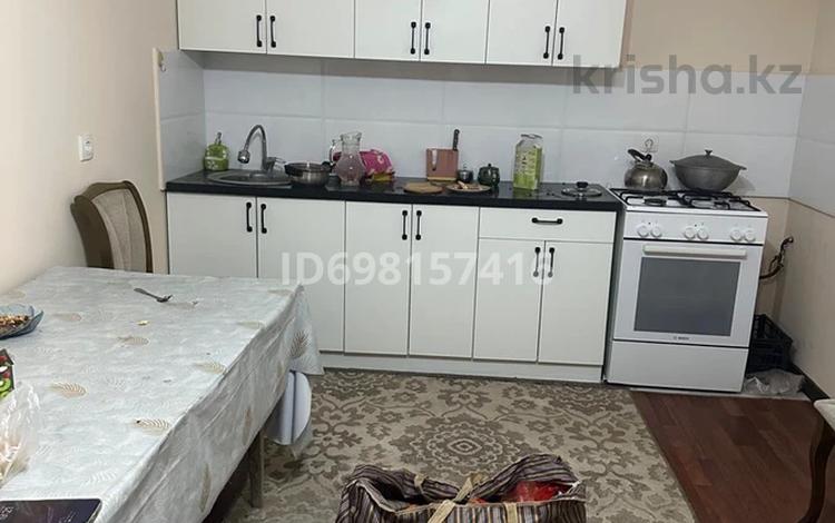 Отдельный дом · 1 комната · 50 м², мкр Таугуль-3 за 200 000 ₸ в Алматы, Ауэзовский р-н — фото 10