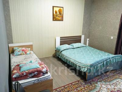 7-комнатный дом посуточно, 300 м², Поспелова 5/2 за 70 000 〒 в Караганде, Казыбек би р-н