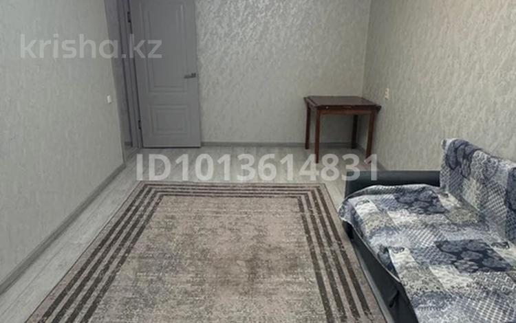 2-комнатная квартира · 38 м² · 3/5 этаж, мкр Юго-Восток, 27й микрорайон 6 за 160 000 ₸ в Караганде, Казыбек би р-н — фото 2