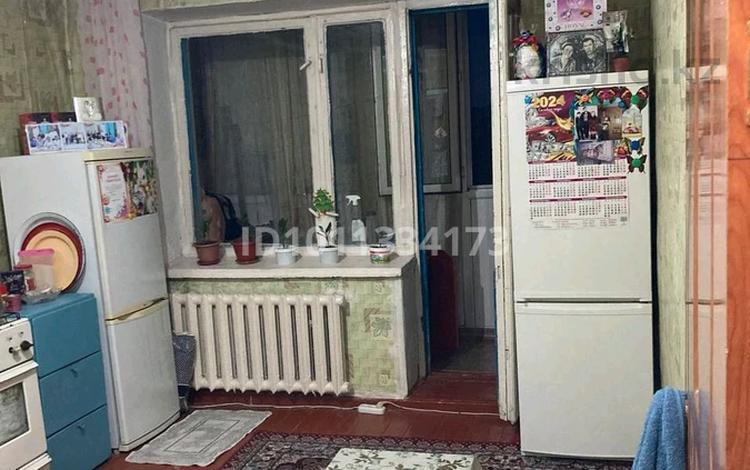 1-комнатная квартира · 36 м² · 4/4 этаж, Рысбек батыр 6 — Находиться возле район Химпас мкр 12 напротив народный банк гор.больн за 7 млн ₸ в Таразе — фото 2