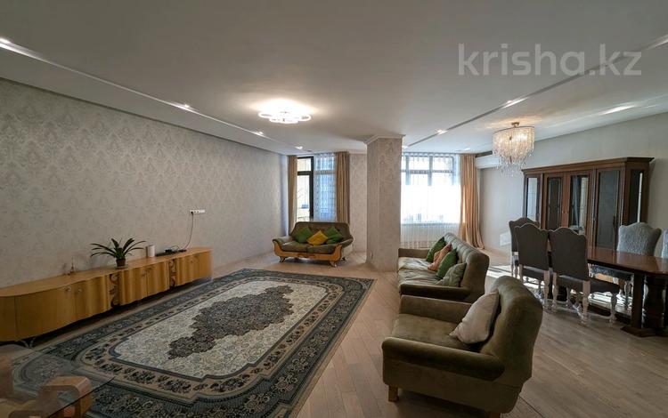 3-бөлмелі пәтер · 250 м² · 5/8 қабат, мкр Юбилейный, Омаровой 31/1 — Европолис, бағасы: 175 млн ₸ в Алматы, Медеуский р-н — фото 2