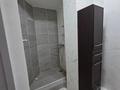 2-бөлмелі пәтер · 98 м² · 4/10 қабат, Кабанбай Батыра 15, бағасы: 250 000 ₸ в Алматы, Медеуский р-н — фото 2