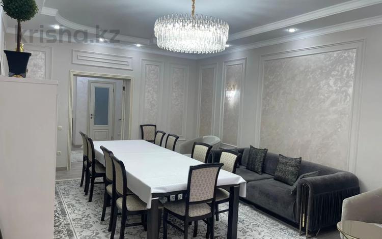 3-бөлмелі пәтер · 150 м² · 2/5 қабат, Алтын орда ш/а., Тауелсиздик 5 — Молдагуловой, бағасы: 65 млн ₸ в Актобе, мкр. Алтын орда — фото 8