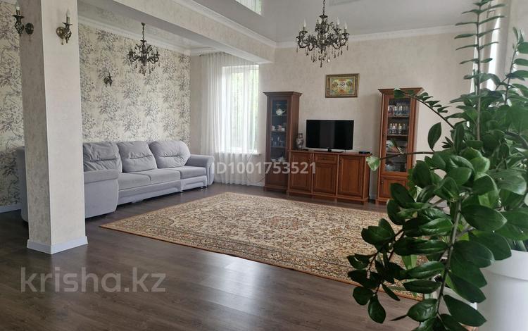 Жеке үй · 4 бөлме · 237 м² · 7.3 жүзд., Ақбұлақ ш/а., Шамелова 67, бағасы: 147 млн ₸ в Алматы, Алатауский р-н — фото 2