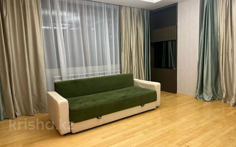 2-бөлмелі пәтер · 100 м² · 3/18 қабат, Байтурсынова 1, бағасы: 380 000 ₸ в Астане — фото 2