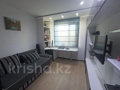 5-комнатная квартира · 100 м² · 6/10 этаж, мкр Юго-Восток, Мкр Гульдер 2 за 48 млн ₸ в Караганде, Казыбек би р-н