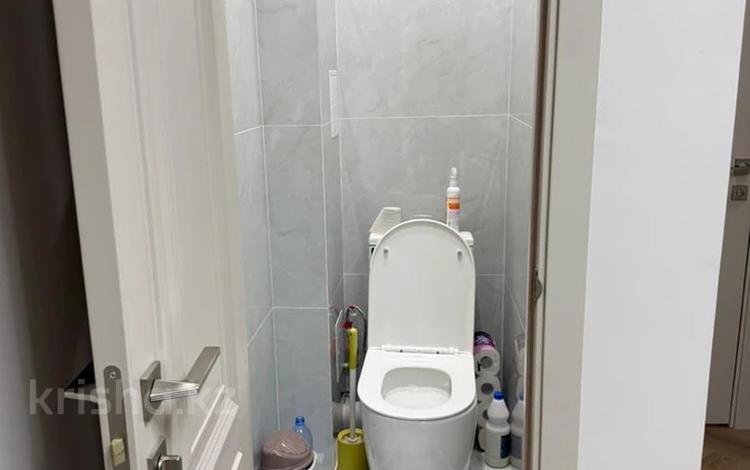 2-бөлмелі пәтер · 64 м² · 3 қабат, мкр Нурсат 148, бағасы: 35 млн ₸ в Шымкенте, Каратауский р-н — фото 2