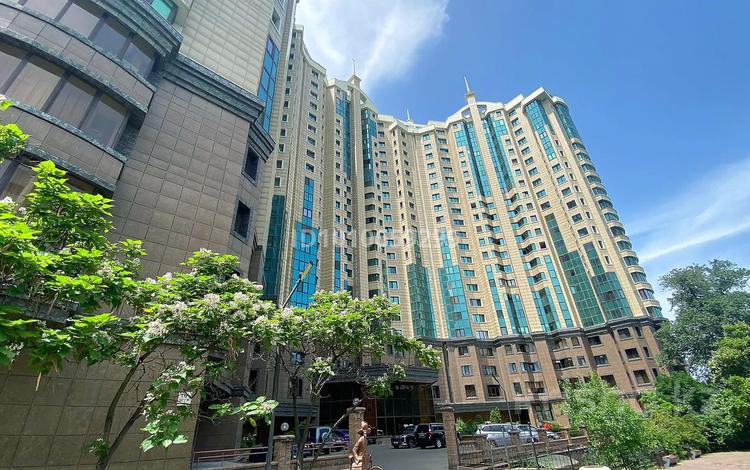 3-бөлмелі пәтер · 160 м² · 18/23 қабат, Кабанбай батыра 87, бағасы: 60 000 ₸ в Алматы, Алмалинский р-н — фото 2