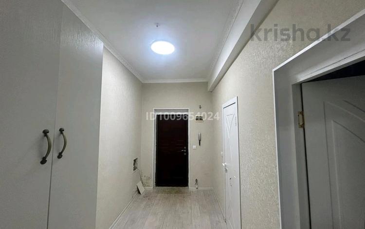 1-бөлмелі пәтер · 50 м² · 7/10 қабат, 12 ш/а. 38б, бағасы: 18 млн ₸ в Актобе, мкр 12 — фото 3