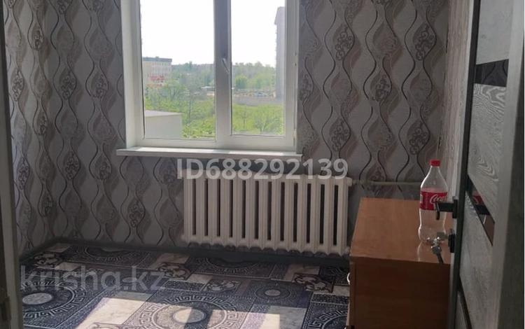 3-комнатная квартира, 60 м², 5/5 этаж, мкр Восток 3 дом