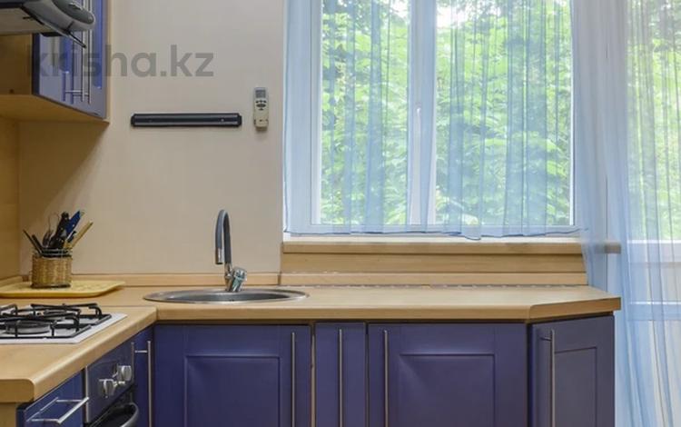 2-бөлмелі пәтер · 65 м² · 3/4 қабат, КУНАЕВА 135, бағасы: 399 000 ₸ в Алматы, Медеуский р-н — фото 2