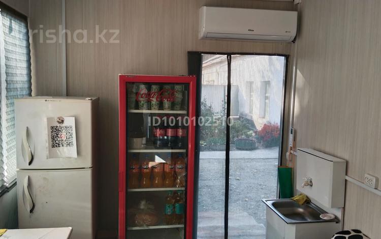 Действующая донерка · 10 м², бағасы: 2 млн ₸ в Жаркенте — фото 2