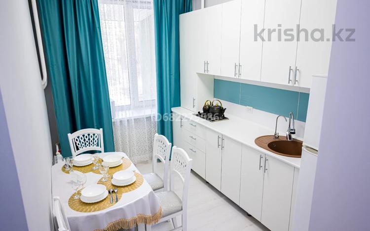 2-комнатная квартира · 72 м² · 1/4 этаж, Старый город, Старый город Ширниязова 39 — Остановка акация за 25 000 ₸ в Актобе — фото 29