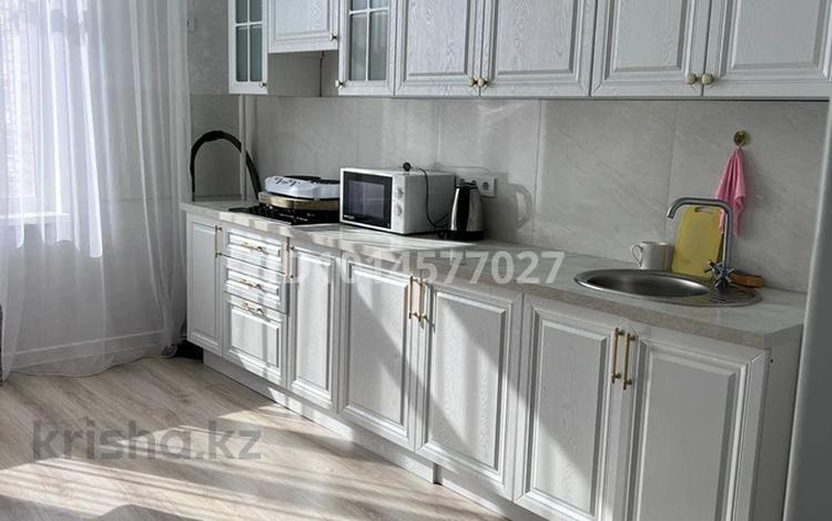 1-комнатная квартира · 50 м² · 4/10 этаж, 18А мкр за 190 000 ₸ в Актау — фото 2