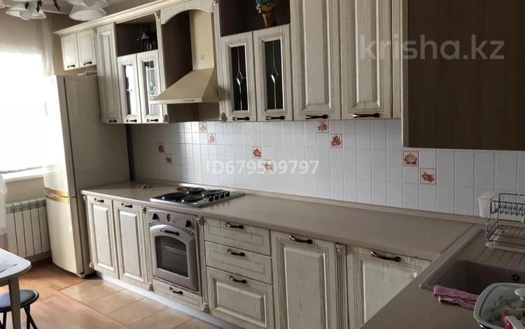4-комнатная квартира · 105 м² · 17/24 этаж, К. Аманжолова — Нажимеденова за 350 000 ₸ в Астане, Алматы р-н — фото 2