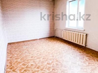 2-комнатная квартира · 48 м² · 4/4 этаж, самал за 13.5 млн 〒 в Талдыкоргане, мкр Самал