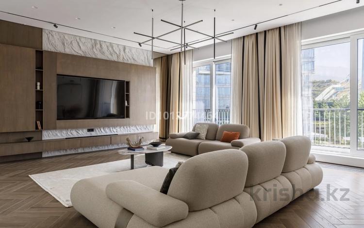 4-комнатная квартира · 185 м² · 5/9 этаж, Аль-Фараби 69Б за 700 млн ₸ в Алматы, Бостандыкский р-н — фото 2
