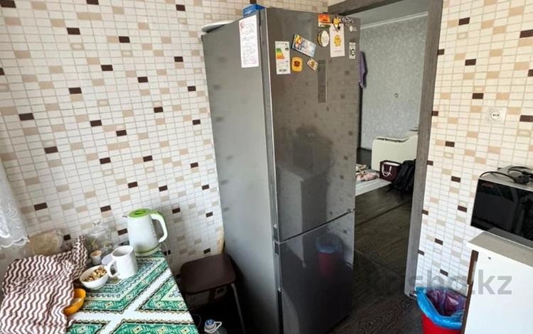 2-бөлмелі пәтер · 43 м² · 3/5 қабат, Майкудук, 12й микрорайон — 12 микрорайон, 14 микрорайон, 13 микрорайон, бағасы: ~ 9 млн ₸ в Караганде, Алихана Бокейханова р-н — фото 21