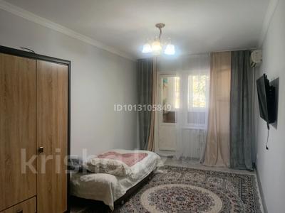 2-бөлмелі пәтер · 90 м² · 2/5 қабат, 15-ш/а. 21 — Квартира 14, бағасы: 15 000 ₸ в Актау, 15-й мкр