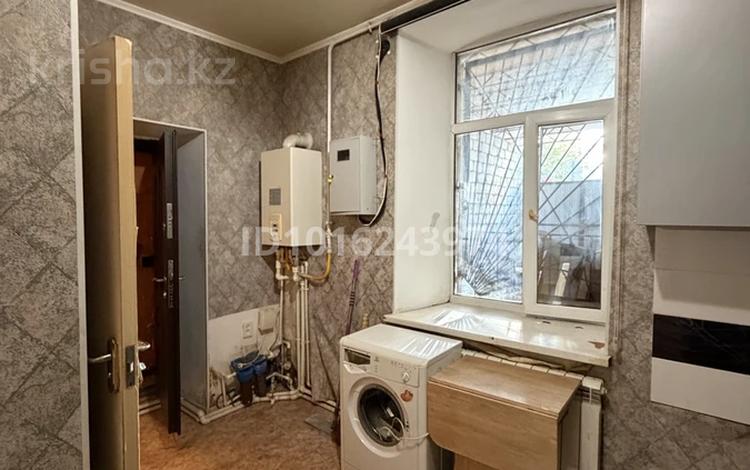 2-комнатная квартира · 40.7 м² · 1/1 этаж, Старый город, 8 марта за 5.5 млн ₸ в Актобе — фото 2
