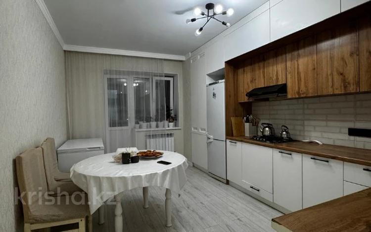 3-комнатная квартира · 106.9 м² · 5/5 этаж, мкр. Алтын орда, Тауелсиздик за 38 млн ₸ в Актобе — фото 14