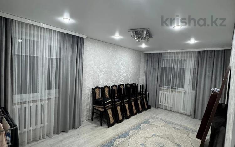 2-комнатная квартира · 51.3 м² · 5/9 этаж, мкр Юго-Восток, пр. Строителей — Средняя школа №15, Средняя школа №27, Школа-лицей №57 им. С. Саттарова, Рынок "Арай", Кинотеатр "Сары-Арка", ТЦ "Береке", ТРЦ "Проспект" за 16.5 млн ₸ в Караганде, Казыбек би р-н — фото 2