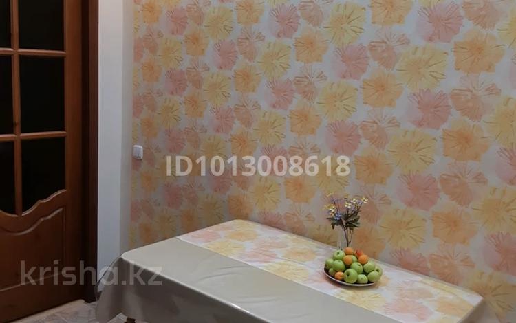 3-бөлмелі пәтер · 91 м² · 3/4 қабат, Пр. независимости 12, бағасы: 20 млн ₸ в Риддере — фото 2
