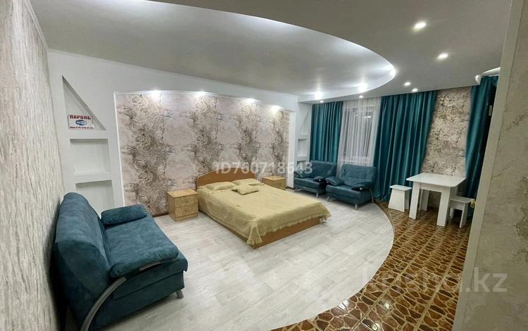 1-комнатная квартира · 52 м² · 1/5 этаж, Галето 36 за 10 000 〒 в Семее — фото 2