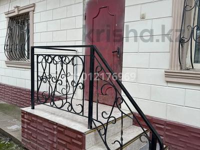 Отдельный дом · 2 комнаты · 45 м², мкр Самал-2 137 — Аргынбекова өтегенова за 80 000 〒 в Шымкенте, Абайский р-н