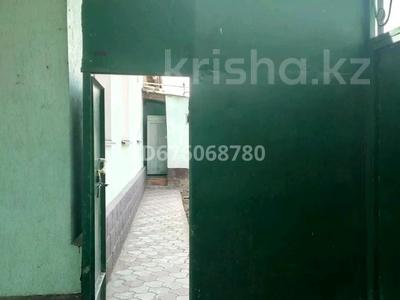 Аренда домов в Шымкенте: 4-комнатный дом помесячно, 140 м², 4 сот., мкр 112 квартал, Ул.Меложайкова 17 — Ул.кашурникова за 160 000 〒 4-комнатный дом помесячно, 140 м², 4 сот., мкр 112 квартал, Ул.Меложайкова 17 — Ул.кашурникова за 160 000 〒 в Шымкенте, Абайский р-н