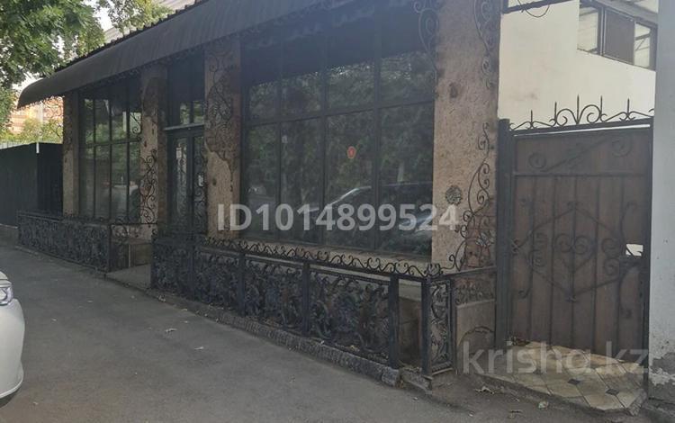Часть дома · 4 комнаты · 320 м² · 6 сот., Ауэзова 17 — БогенбайБбатыра за 250 млн ₸ в Алматы, Алмалинский р-н — фото 2