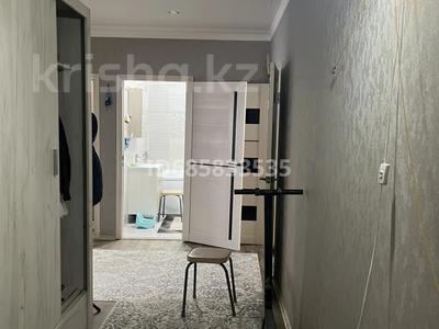 2-бөлмелі пәтер · 74 м² · 1/9 қабат, Қадыр Мырза-Әли ш/а. 30/2, бағасы: 36 млн ₸ в Уральске, мкр Кадыра Мырза-Али