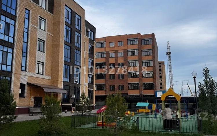 3-комнатная квартира · 134.7 м² · 2/5 этаж, мкр. Алтын орда, р-н Батыс 2 5 за 57 млн ₸ в Актобе — фото 2