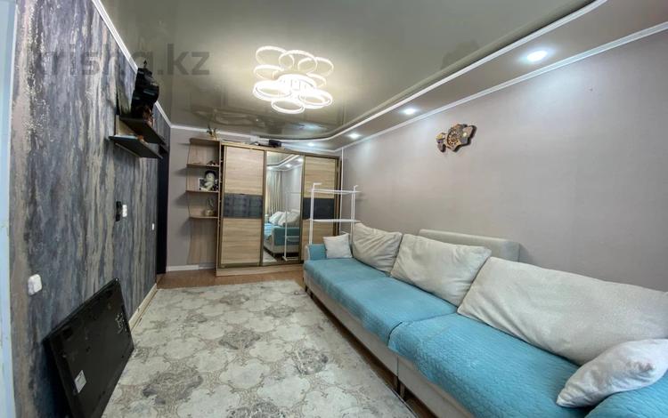 3-комнатная квартира · 61.5 м² · 1/5 этаж, бульвар Независимости за 14 млн ₸ в Темиртау — фото 2