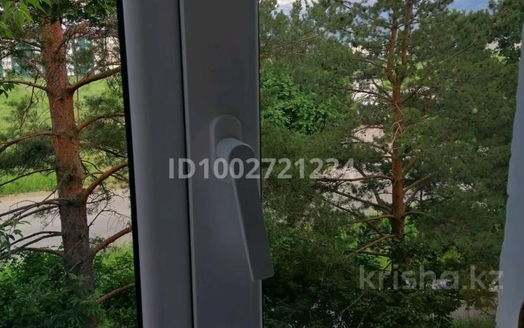 4-комнатная квартира · 63 м² · 3/5 этаж, 4микрорайон 10 — Супермаркета Казахстан за 14.9 млн 〒 в Риддере — фото 2